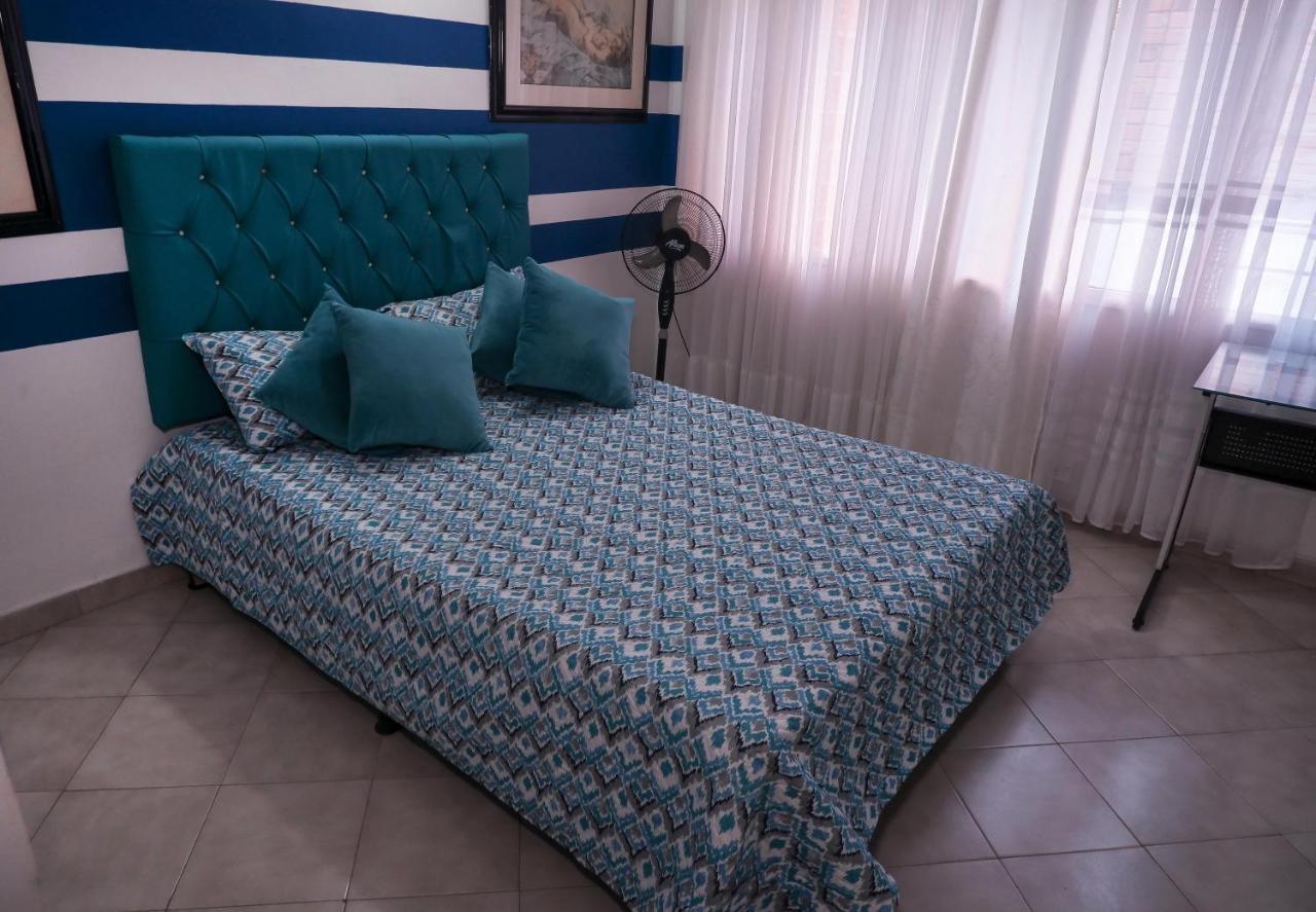Casa La Palma Habitacion Cielo Медельин Экстерьер фото